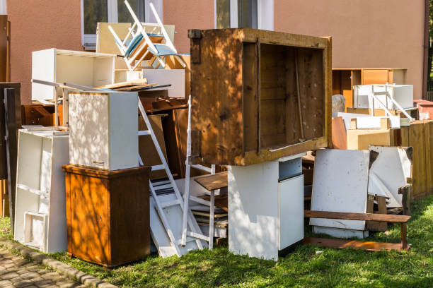 Best Shed Removal  in East Grand Forks, MN